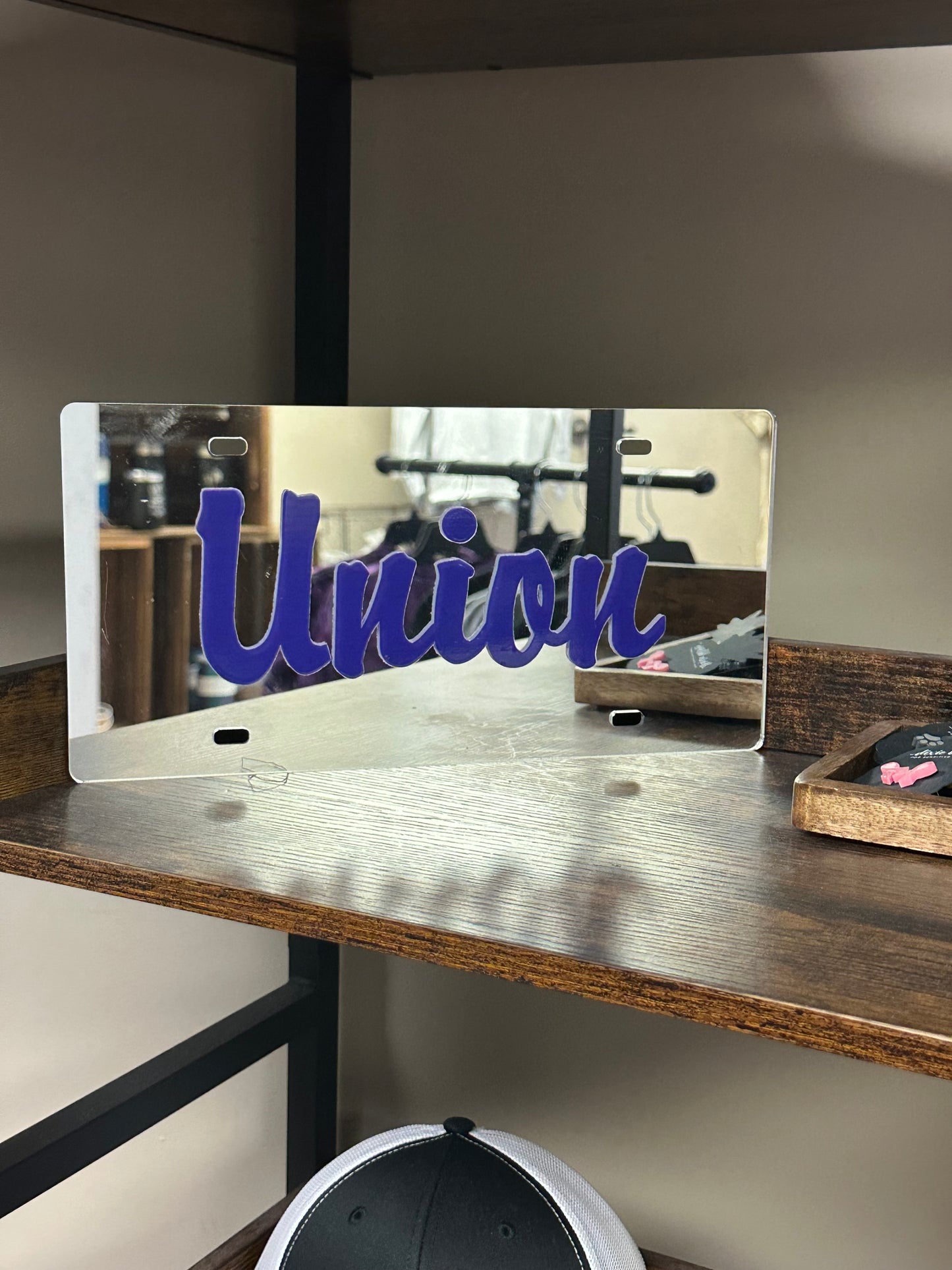 Union Script Mirrored Tag
