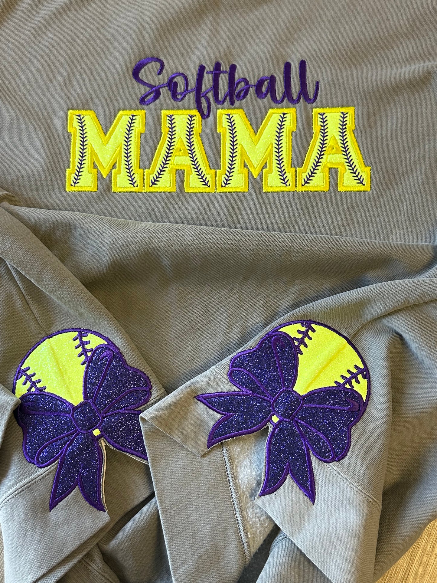 Softball/ Baseball Mama Applique Side Bows